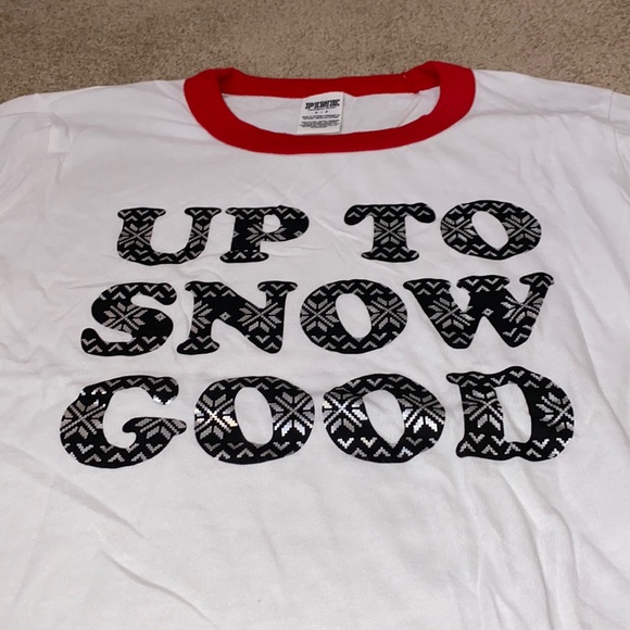 VS Pink Christmas TShirt - Picture 3 of 6